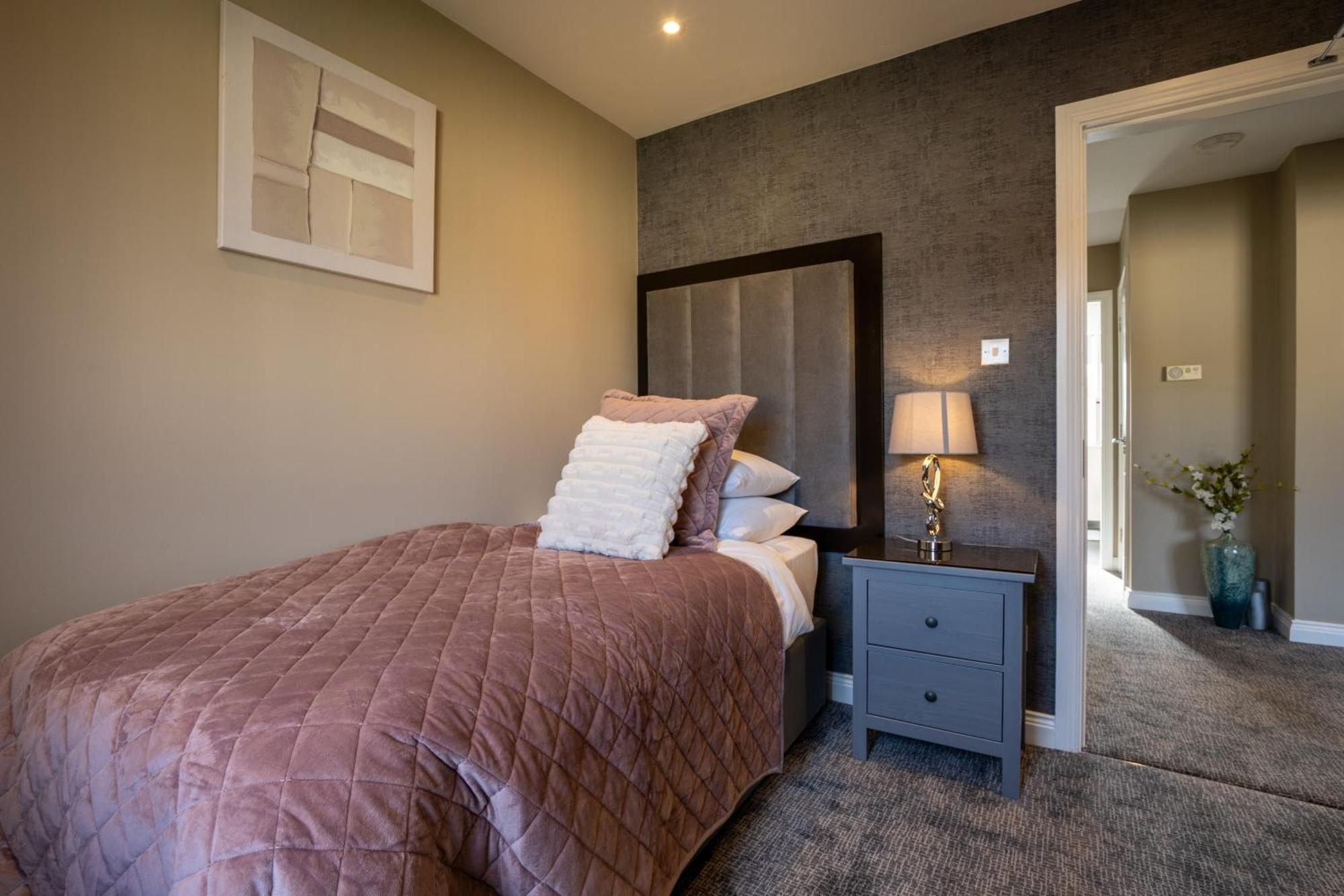 Muckross Luxury Residences Киларни Екстериор снимка