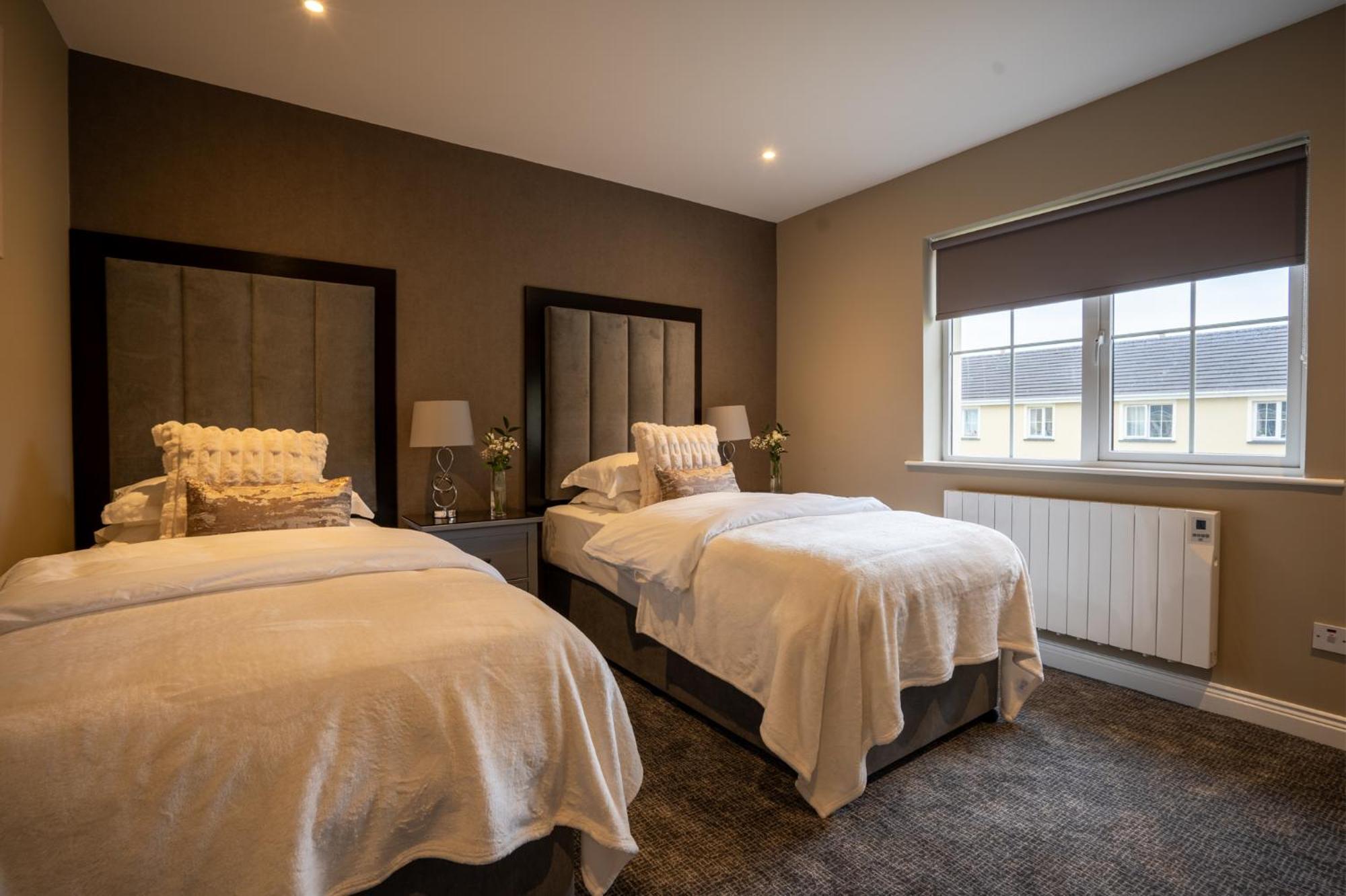 Muckross Luxury Residences Киларни Екстериор снимка