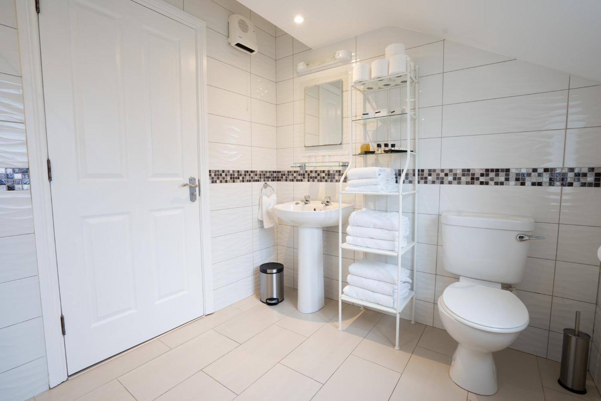 Muckross Luxury Residences Киларни Екстериор снимка